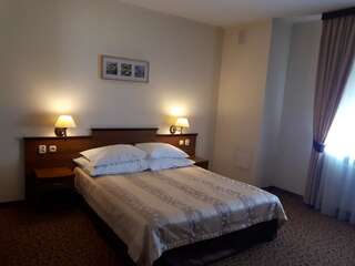 Отель Hotel Panorama Островец-Свентокшиский Двухместный номер «Комфорт» с 1 кроватью-2